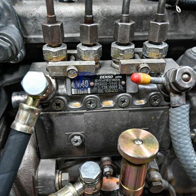 การก่อสร้าง Mitsubishi เครื่องยนต์ดีเซล 4M40 4M41 4M50 4M51 6M60