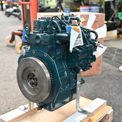 เครื่องยนต์ Kubota D782 ของแท้ รวมเครื่องยนต์ D782-ET05_CN4 เครื่องยนต์ดีเซล มอเตอร์ 9.8kw 2300 รอบ / นาที สําหรับชิ้นส่วนเครื่องขุด