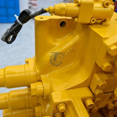 709-1A-11100 7091A11100 709-1A-11200 7091A11200 สำหรับ KOMATSU PC2000-8 Excavators ชิ้นส่วนวาล์วควบคุมหลักไฮดรอลิกหลังการขายต้นฉบับ