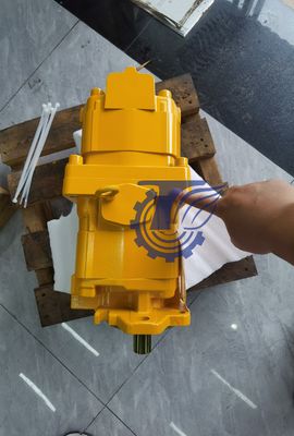 7081G00110 7081H00050 7055131210 ปั๊มเกียร์ไฮดรอลิกปั๊มหลัก Assy Bomba สำหรับ Komatsu PC4000-6 PC4000 Excavator ชิ้นส่วนหลังการขายต้นฉบับ