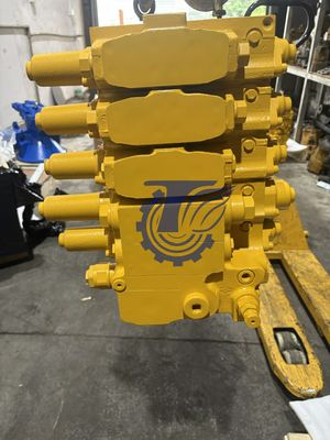 723-64-22400 วาล์วควบคุมหลักไฮดรอลิกสำหรับ Komatsu D275A-5 ชิ้นส่วนรถขุดหลังการขายต้นฉบับ